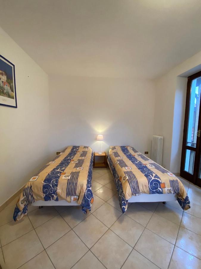 Casa Di Borgo Vista Lago Valsolda Luaran gambar